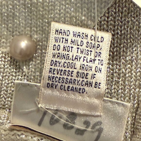 NWT Cardigan Sweater Womens Small Metallic Silver Gray Pearl Btn Christmas Wool - Picture 8 of 8